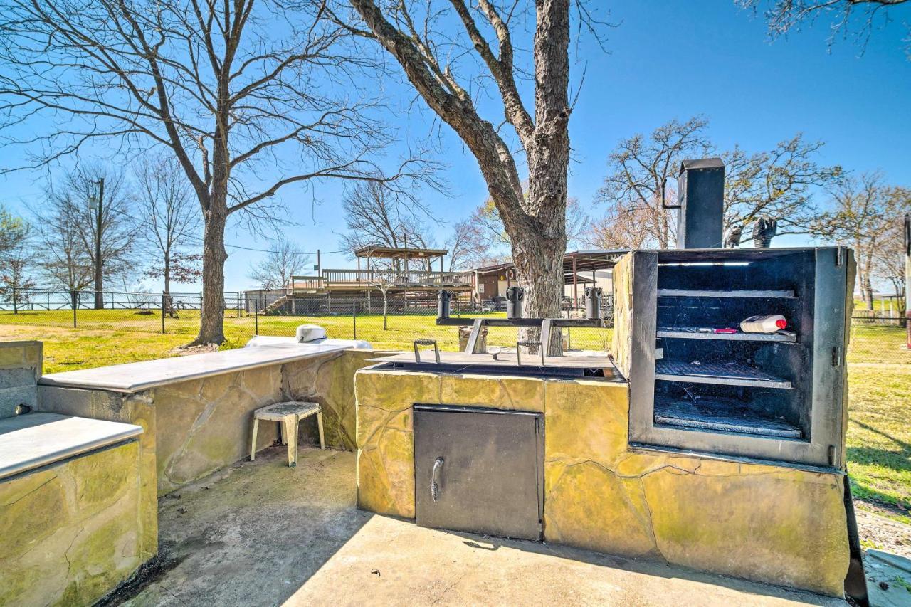 Family Home With Boat Dock, Fire Pit And Balcony Trinity ภายนอก รูปภาพ