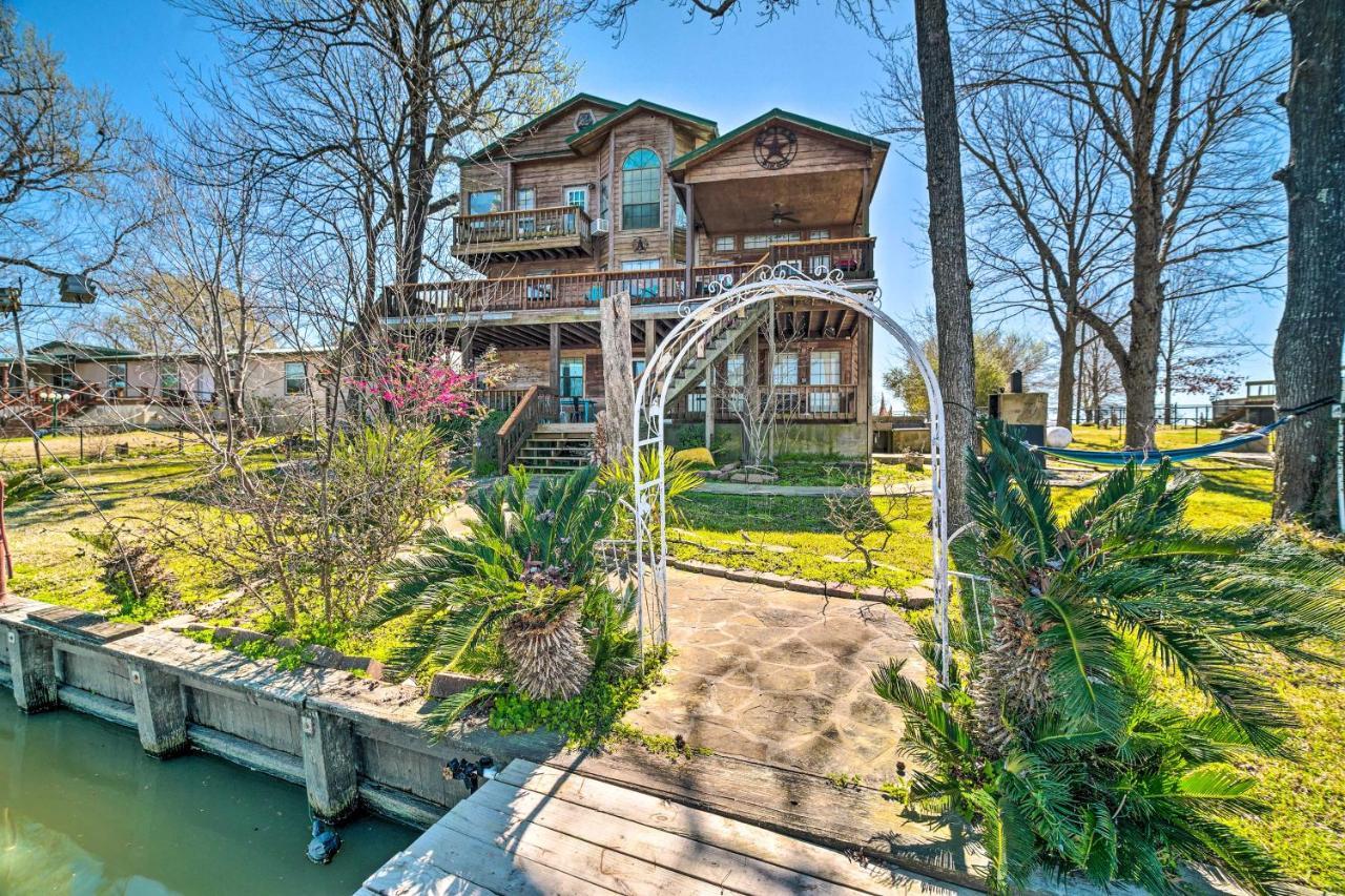 Family Home With Boat Dock, Fire Pit And Balcony Trinity ภายนอก รูปภาพ