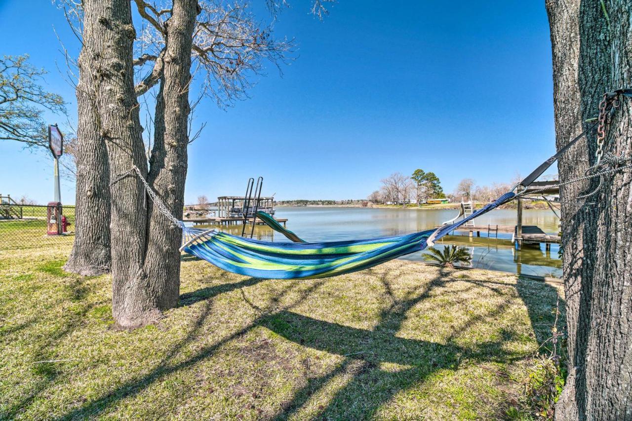 Family Home With Boat Dock, Fire Pit And Balcony Trinity ภายนอก รูปภาพ